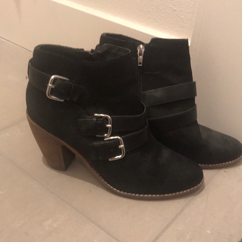 Dolce Vita Booties